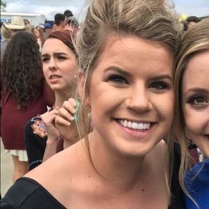 Meet your Posher, Sadie